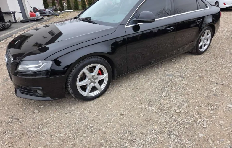Audi A4 Limousine